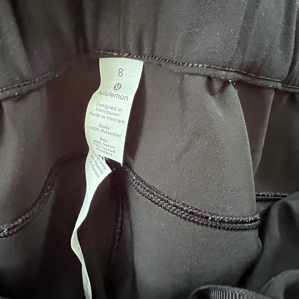 Lululemon jogger - Picture 2 of 5